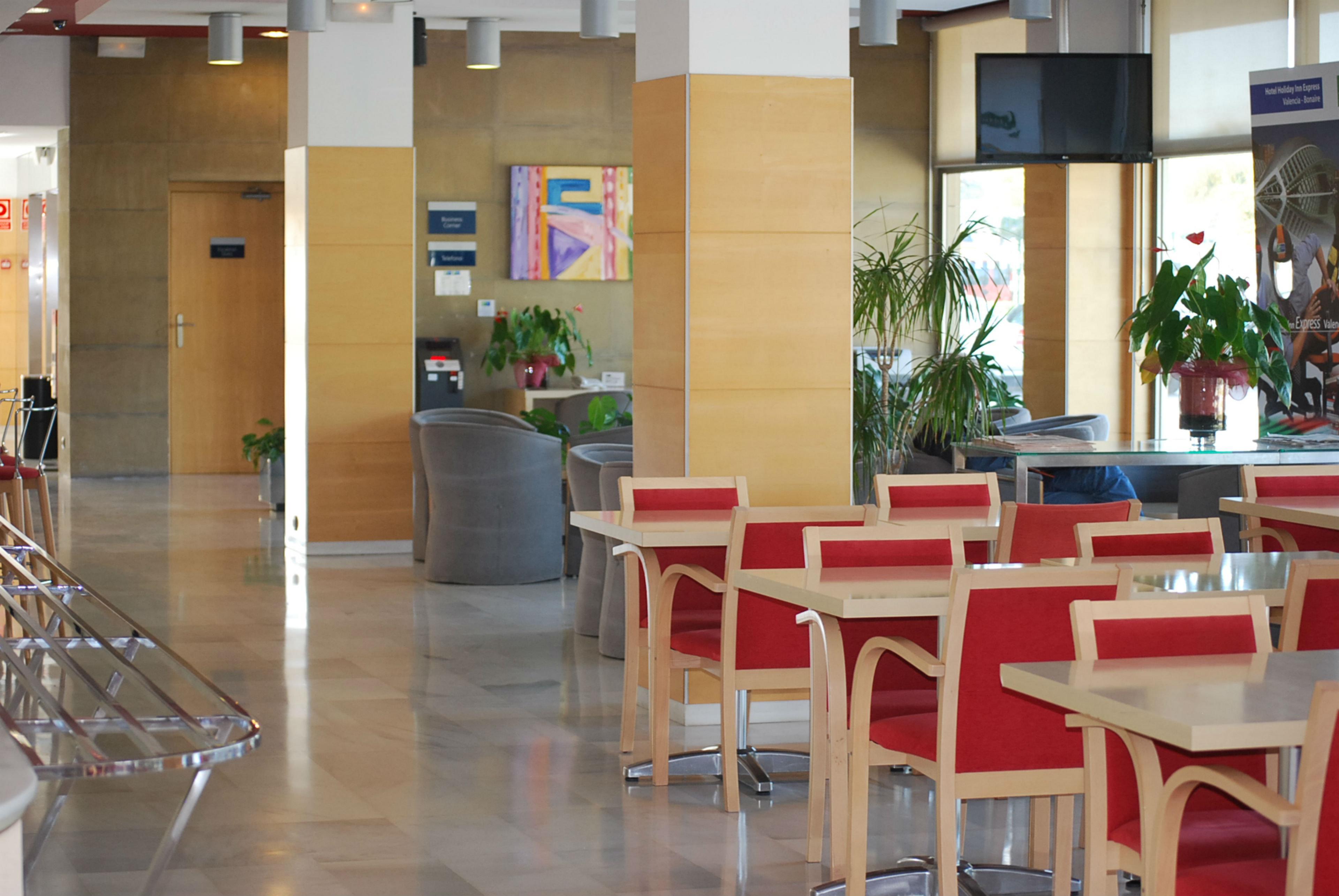 Holiday Inn Express Valencia Bonaire By Ihg Aldaia Extérieur photo
