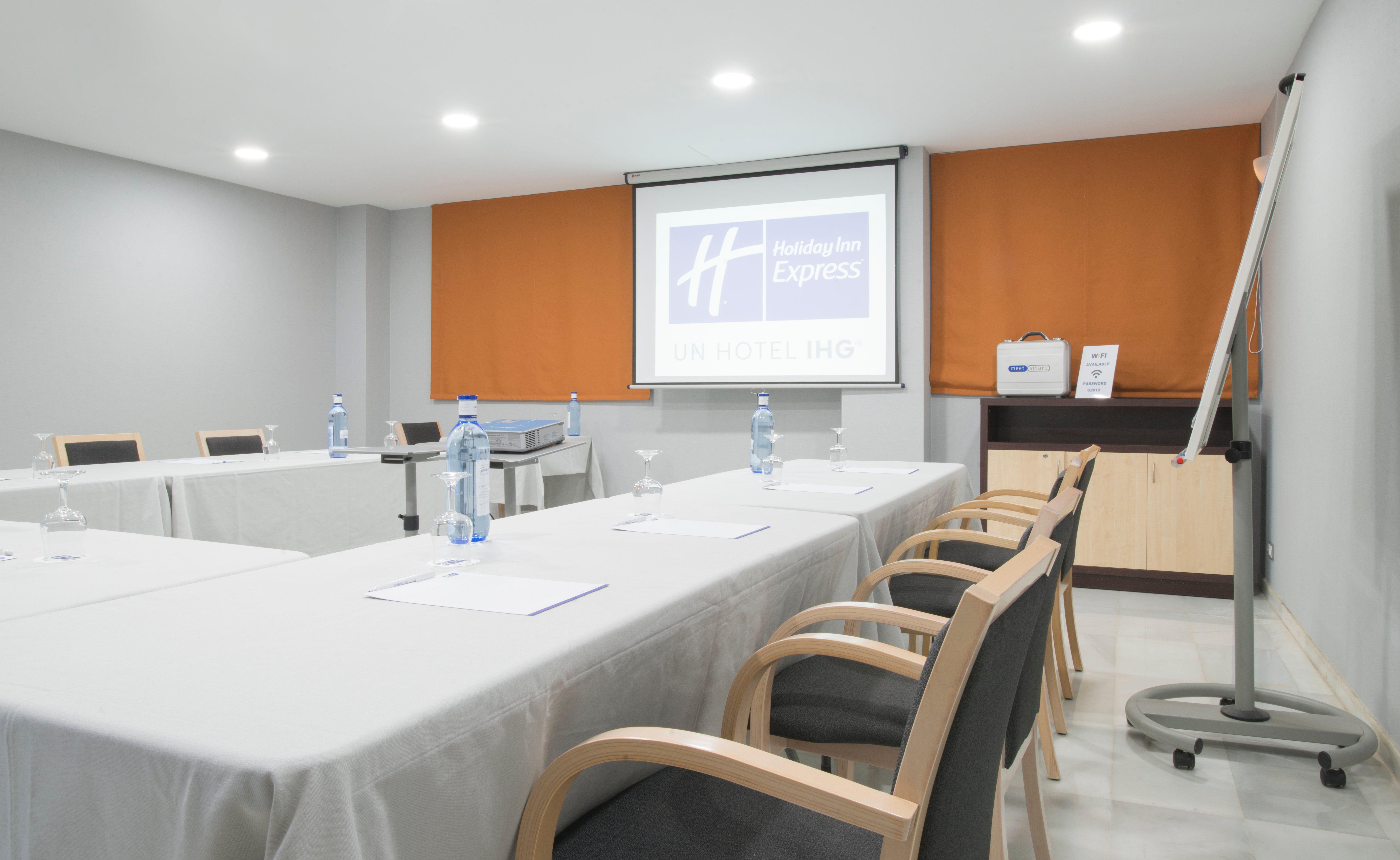 Holiday Inn Express Valencia Bonaire By Ihg Aldaia Extérieur photo