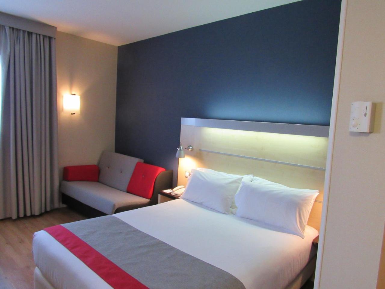 Holiday Inn Express Valencia Bonaire By Ihg Aldaia Extérieur photo
